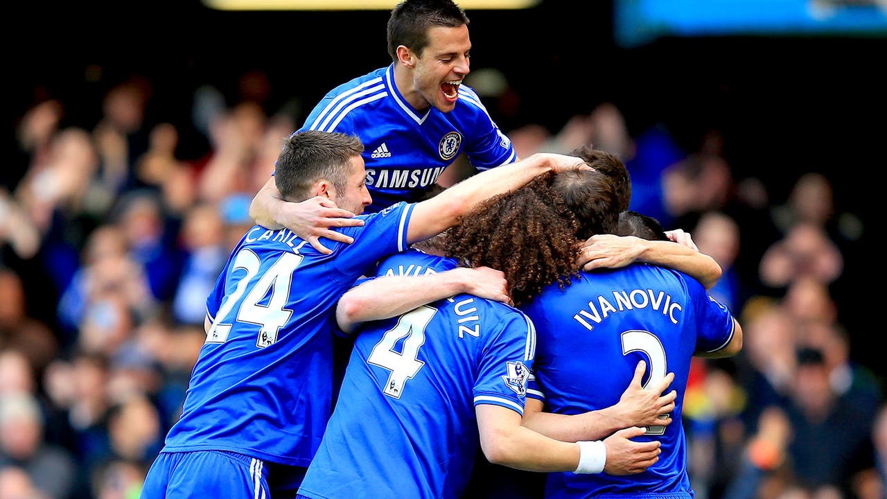 Gibbs mistakenly sent off as Gunners are crushed by Chelsea